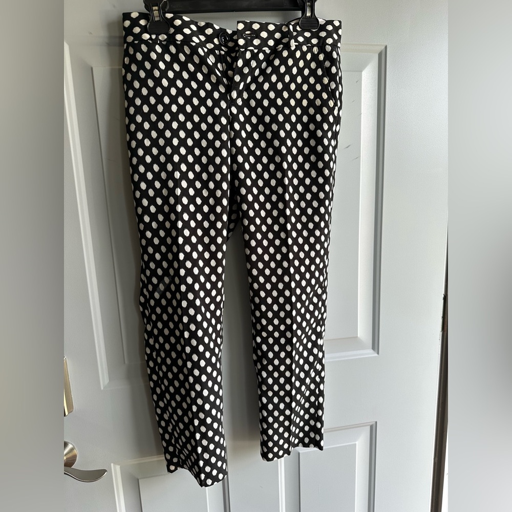 Banana Republic Black and White Patterned Cropped Capri Pants